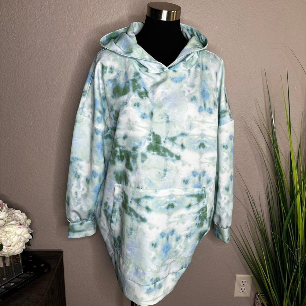 Zara oversized tie dye hoodie NWT